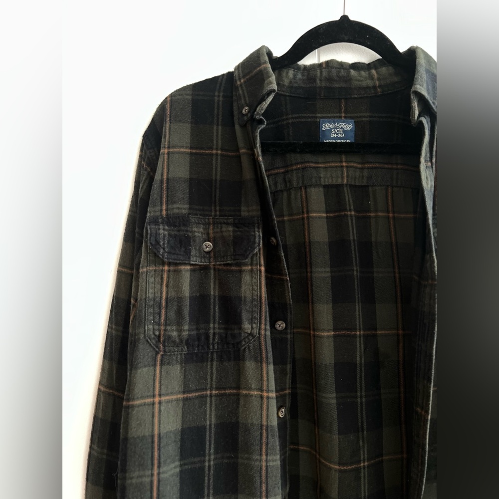 green flannel - Picture 5 of 5